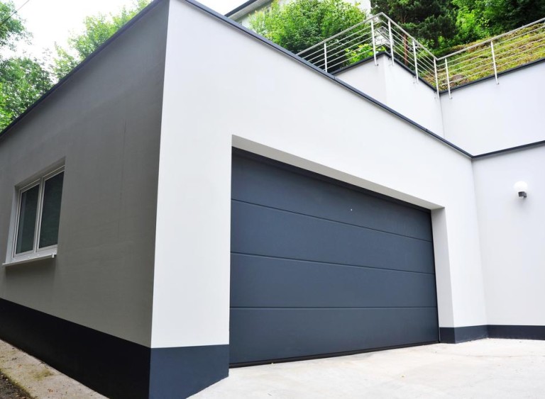 Tout savoir sur les portes de garage à Illzach avant votre achat